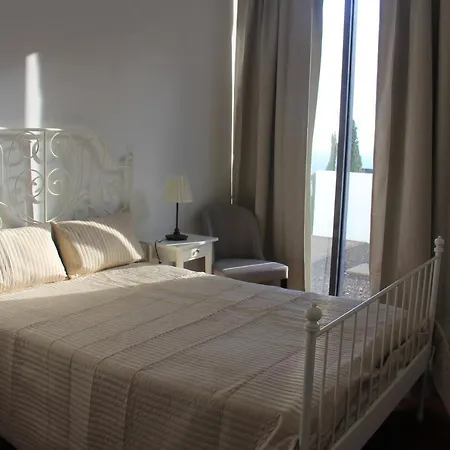 Sea House Madeira Garajau